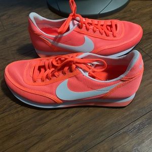 Nike Waffle Racer Sneaker